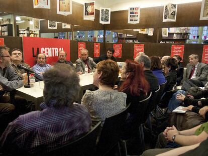 Carlin (izquierda), Pàmies, Espadaler, Munné, Vila-Matas y Puntí, alineados ayer en Barcelona.