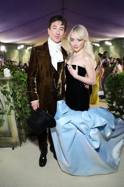 Barry Keoghan and Sabrina Carpenter at the Met Gala on May 6, 2024 in New York. 