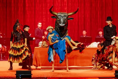 La gala Catalunya Aixeca el Teló ahir al Liceu.