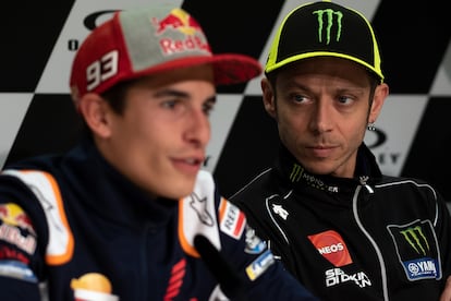 Marc Márquez y Valentino Rossi durante la rueda de prensa previa al Gran Premio de Italia en 2019.