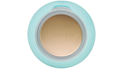 Foreo Ufo que funciona como tratamiento facial, lifting reafirmante y masajeador del cutis.