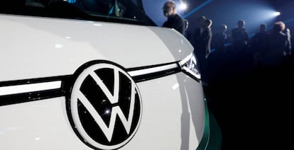 Frontal de un ID. Buzz de la marca Volkswagen.