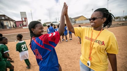 Yamkela Nqweniso, de 14 años, vive en Khayelitsha, Sudáfrica.