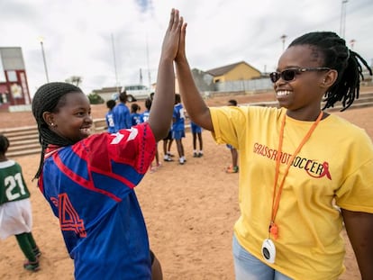 Yamkela Nqweniso, de 14 años, vive en Khayelitsha, Sudáfrica.