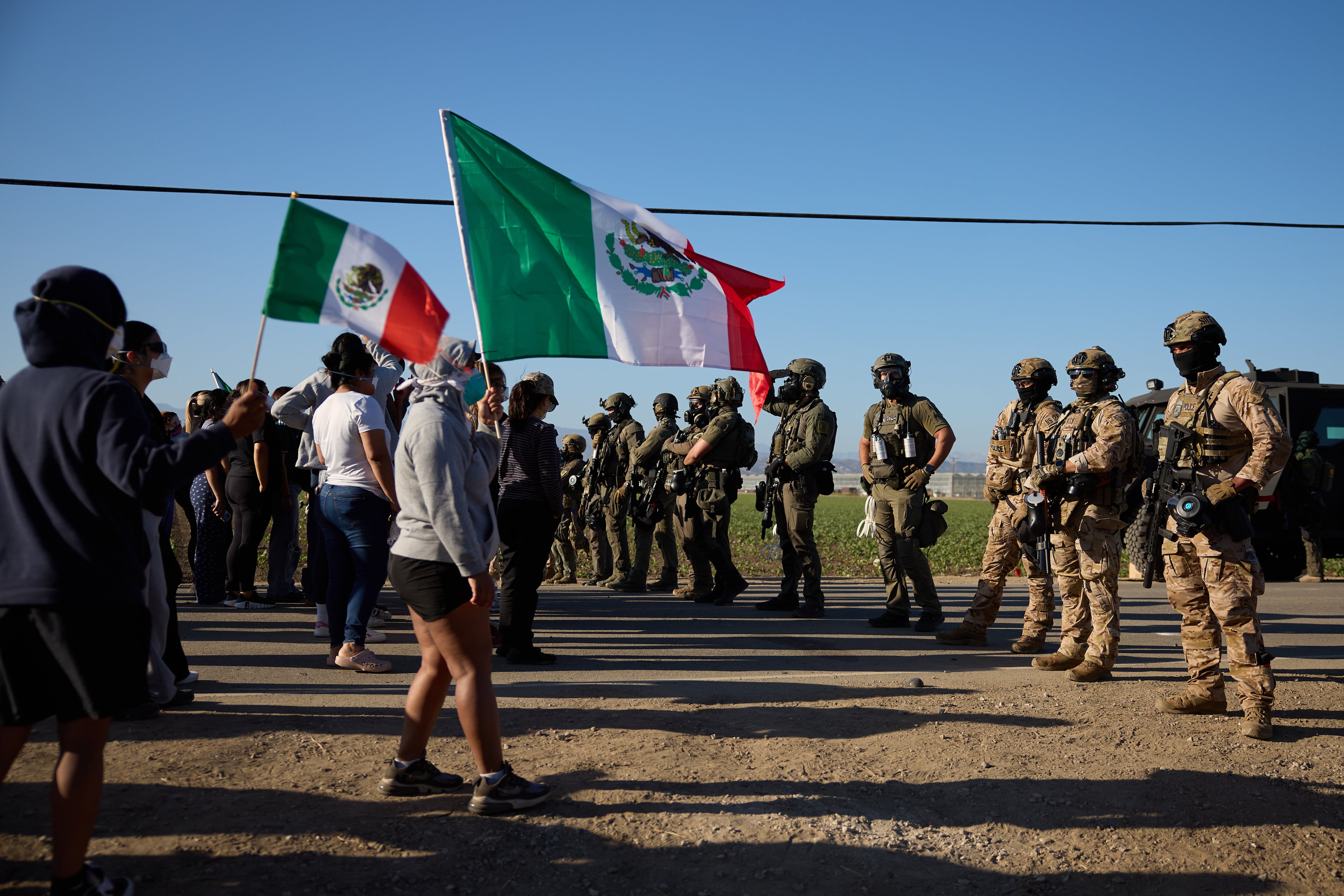 Una jueza prohíbe al Gobierno de Trump arrestar a migrantes en California por su color de piel