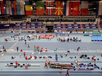 Jornada de entrenamiento en la Torun Arena, antes de la inauguración.