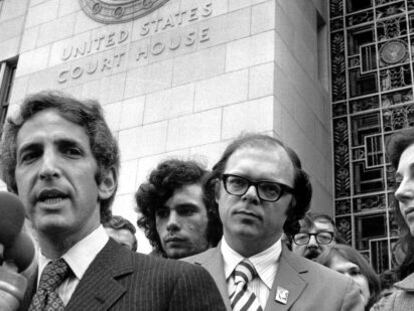 Daniel Ellsberg (a la izquierda), filtrador de los Papeles del Pent&aacute;gono.&ensp;