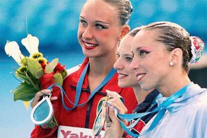 Mengual, a la derecha, junto a la francesa Virginie Dedieu (oro) y la rusa Natalia Ischenko (plata).