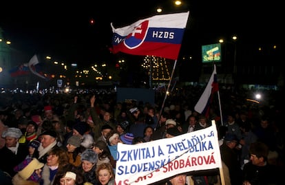 Celebraciones por la independencia en Bratislava, Eslovaquia, en 1993.