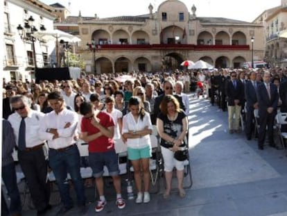 Homenaje a las v&iacute;ctimas del terremoto.