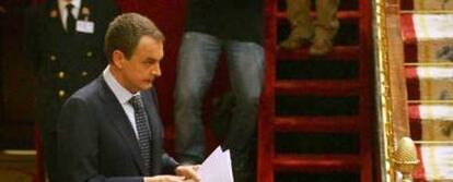 El presidente Zapatero, tras una intervención en el Congreso el pasado junio.
