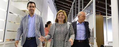 Fernando Mart&iacute;nez Maillo, Isabel Bonig y Alfonso Novo en el grupo municipal del PP en el Ayuntamiento de Valencia.