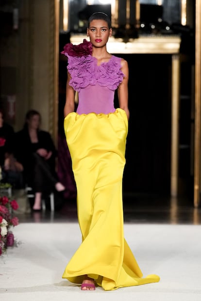 smag-siriano-f23-053