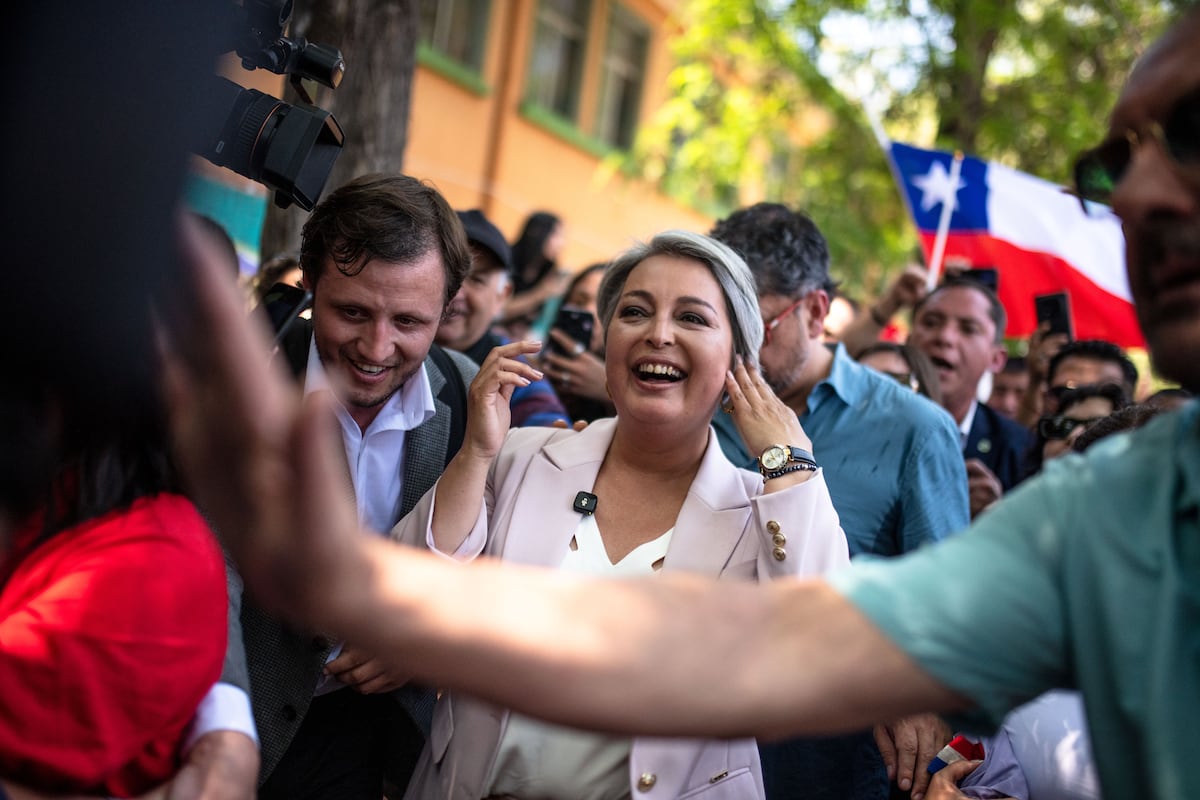 Jara apuesta por encarar a Kast en el primer encuentro de la campaña de segunda vuelta