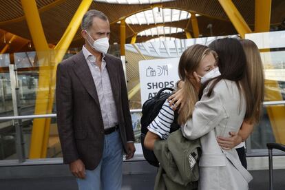 La reaparición de la heredera al trono será este jueves, cuando regrese de Gales para disfrutar de 10 días de vacaciones en familia, y está previsto que este sábado visiten juntos el centro de acogida de refugiados ucranianos en Pozuelo de Alarcón.