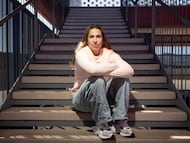 La portera del FC. Barcelona Catalina Coll posa en el estadio Johan Cruyff de Sant Joan Despí.