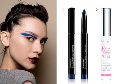 BROCHAZO GRÁFICO

Los maquilladores están dispuestos a simplificarnos la temporada. Nada de ahumados complejos. Los ojos se visten con trazos de color, intensos y en bloque. Victoria Beckham, Versace o Emilio Pucci se apuntan a esta sorprendente tendencia para la que necesitarás un primer (preparador) para párpados y una sombra de ojos en barra. Lista en pocos segundos.

Galería: 1. Ombre Hypnôse Stylo, de Lancôme. 2. Eye Primer, de Bourjois. 

Foto moda: Leitmotiv.