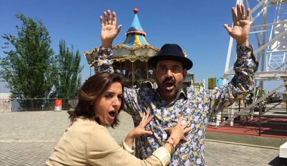 La presentadora Llum Barrera i José Corbacho durant un capítol de 'De bon humor'.