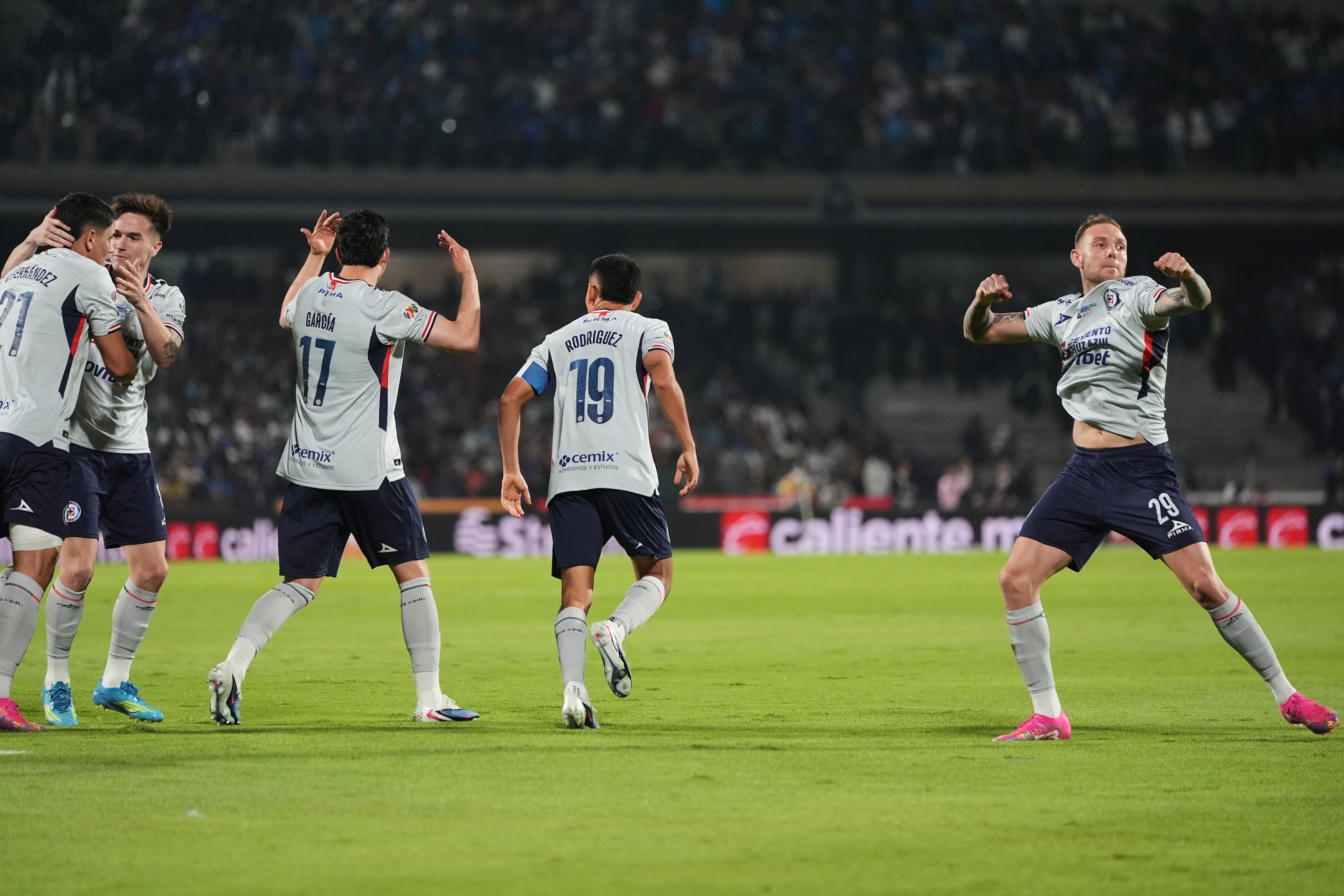 El Cruz Azul le arrebata la Liga MX a los Pumas para alcanzar su décimo campeonato