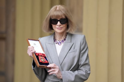 La editora global de ‘Vogue’ Anna Wintour, el 4 de febrero de 2025, tras ser nombrada miembro de la Orden de los Compañeros de Honor en el palacio de Buckingham (Londres, Inglaterra).