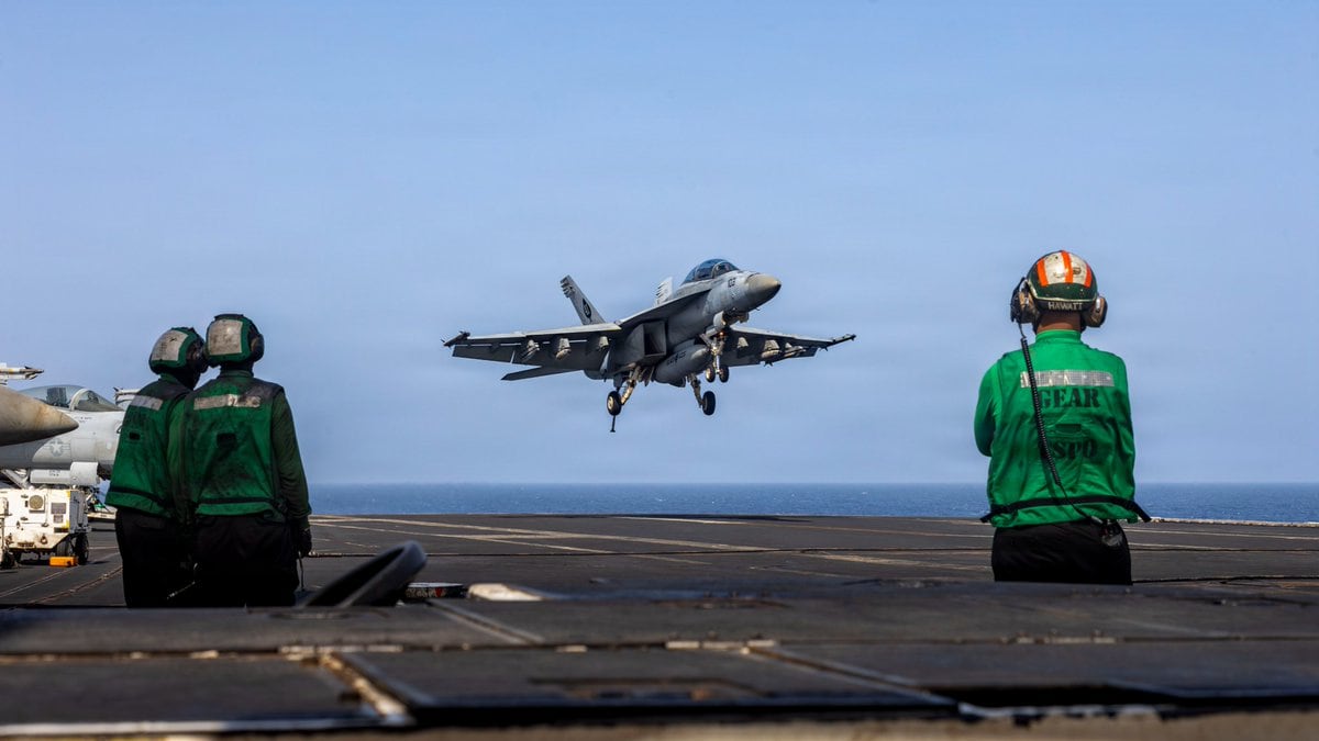 La guerra de Estados Unidos e Israel contra Irán, en directo | EE UU ataca instalaciones militares en Irán y Teherán responde con una ofensiva contra una base aérea estadounidense
