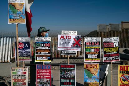 Protesta frente al muro fronterizo de Tijuana el 15 de febrero de 2022.