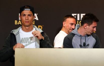 Cristiano Ronaldo, à esquerda, junto a Ribéry e Messi.