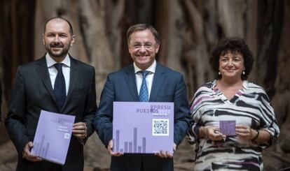 El consejero de Hacienda Juan Carlos Moragues, durante la presentaci&oacute;n de los presupuestos de la Generalitat 2015.