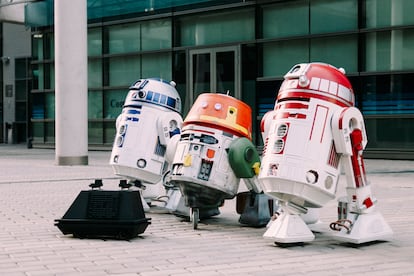 Los robots R2-D2,  C1-10P, R4-P17 y mouse droid en Madrid.