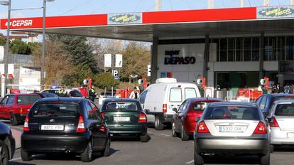 Una estaci&oacute;n de servicio en Madrid.