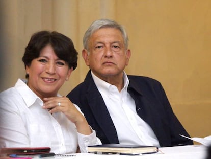Andrés Manuel López Obrador y Delfina Gómez, este martes.