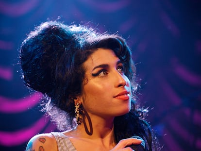 Amy Winehouse en un concierto en el O2 Shepherd's Bush Empire de Londres el 28 de mayo de 2007.