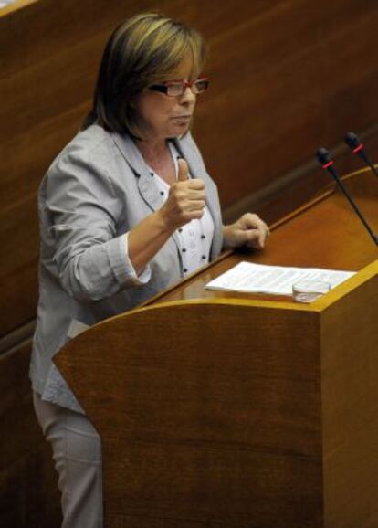 Marga Sanz, en el pleno de las Cortes. 