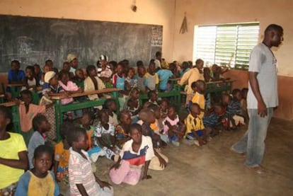 Alumnos del colegio del poblado de Saya, en la región de Yatenga, al norte de Burkina Faso.