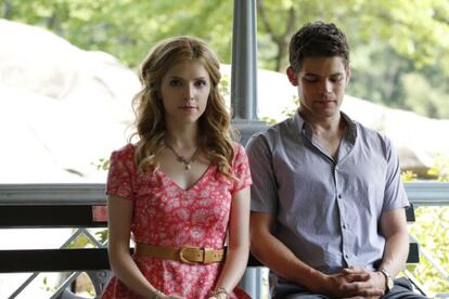 Anna Kendrick y Jeremy Jordan, en &#039;Los &uacute;ltimos cincos a&ntilde;os&#039;.