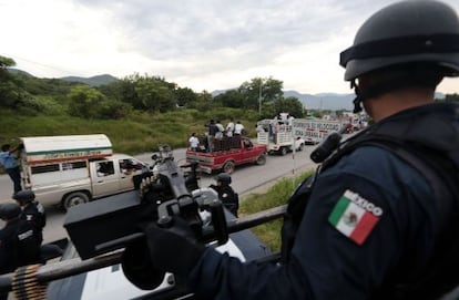 Un polic&iacute;a mexicano en Iguala (Guerrero). 