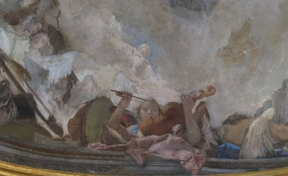 Detalle del techo pintado por Tiépolo en la iglesia de La Pietà veneciana.