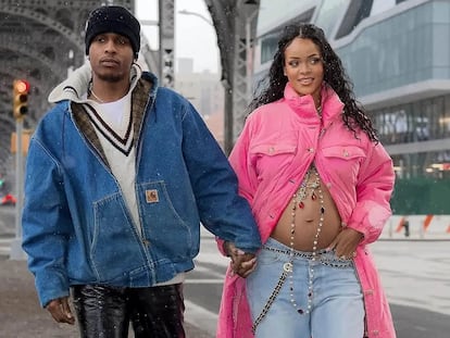 A través de estas fotos, Rihanna y A$AP Rocky han querido controlar la narrativa de la noticia de su embarazo sin que lo parezca.