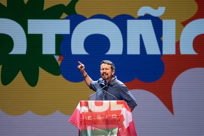 Pablo Iglesias, en el acto de de la 'Uni de otoño' en el Teatro Coliseum, este domingo, en Madrid.