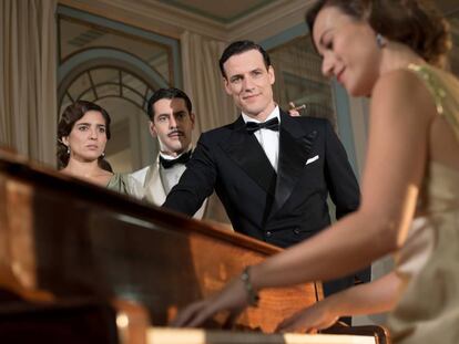 Luc&iacute;a Jim&eacute;nez, Eduardo Noriega, Daniel Grao y Marta Etura, en &#039;La sonata del silencio&#039;.