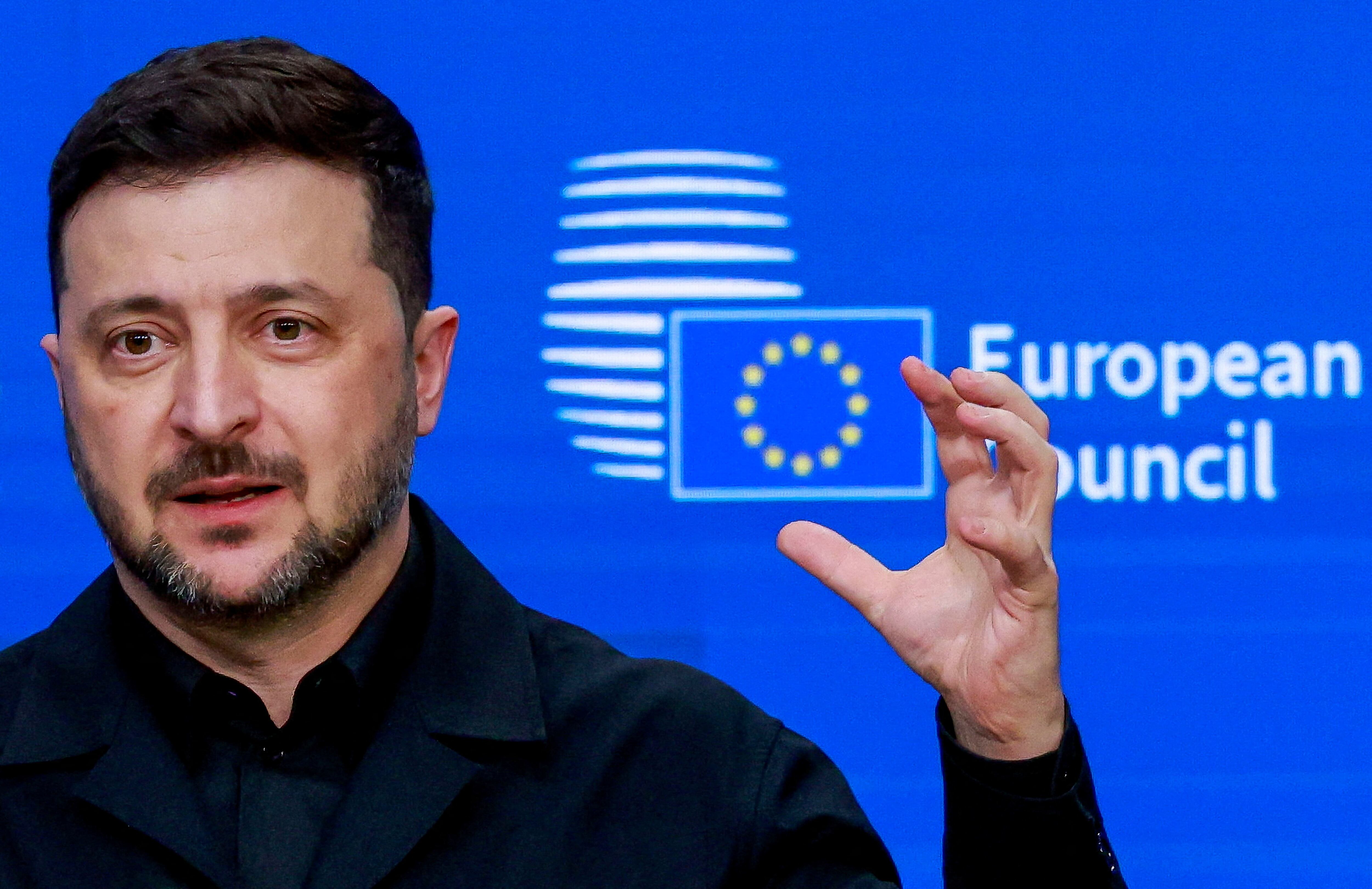 Volodímir Zelenski en conferencia de prensa durante la cumbre europea en Bruselas, Bélgica, este jueves. 