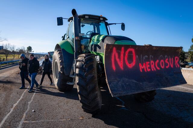 Los agricultores insisten en sus protestas contra el acuerdo de la UE ...