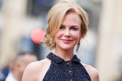 Nicole Kidman – Al igual que Katie Holmes o Mimi Rogers, la mayor parte de las parejas conocidas de Tom Cruise han formado parte de la iglesia durante su romance con él. A pesar de que The Daily Beast publicó un reportaje que sostiene que Kidman estuvo a punto de sacar al protagonista de Eyes Wide Shut de la congregación, sus dos hijos con él, Connor e Isabella, forman hoy parte de la Cienciología. “Son adultos que toman decisiones. Han elegido estar afiliados y, como madre, mi trabajo es quererles”, manifestó en la revista Who.