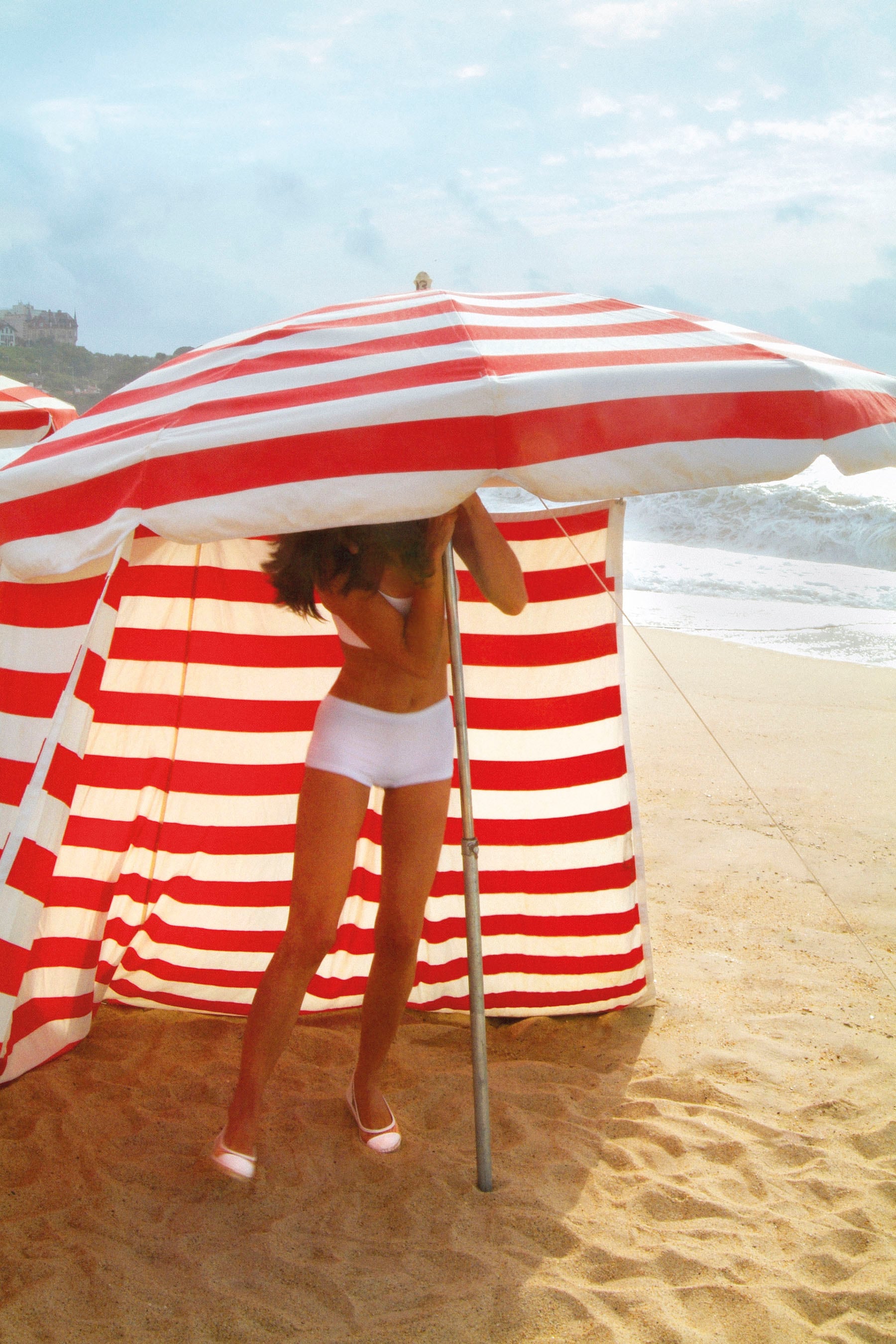 De Capri a Biarritz, un recorrido fotográfico que retrata la vida despreocupada de las playas