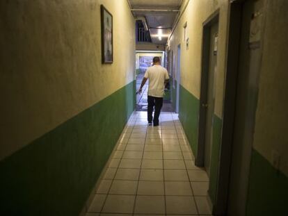 Marco, uno de los michoacanos que ha huido de la violencia, en la Casa del Migrante en Tijuana (noreste de México).