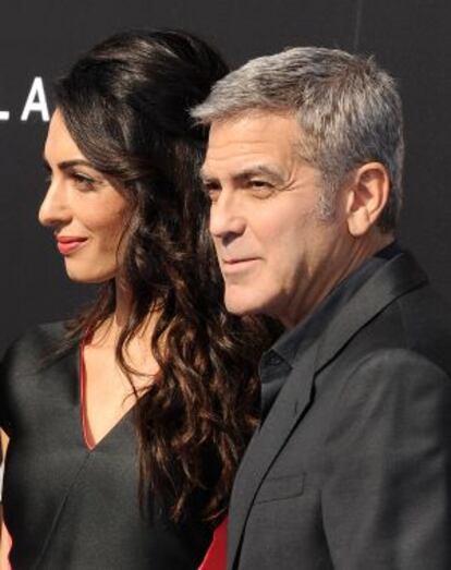 George Clooney y su esposa Amal.