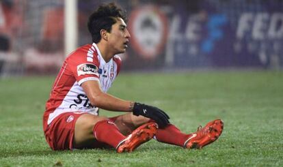 Govea, durante un partido con el Royal Excel Mouscron.