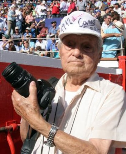 El fotógrafo taurino Francisco Cano Lorenza.