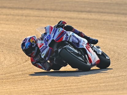 Jorge Martín rueda en el circuito del GP de Qatar.