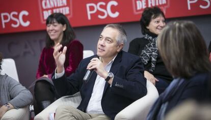 Pere Navarro, esta mañana, en un acto del PSC.